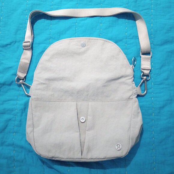 Lululemon All-Night Festival Bag, Light Gray, 12" x 8", Pre-Owned - Picture 5 of 13